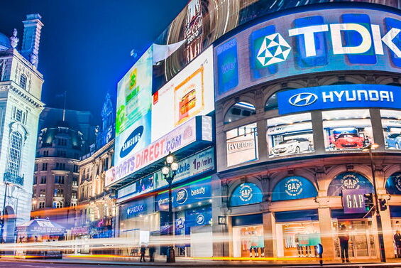 Escoger a un distribuidor de cartelería digital Escoger a un distribuidor de cartelería digital para tu publicidad en pantallas