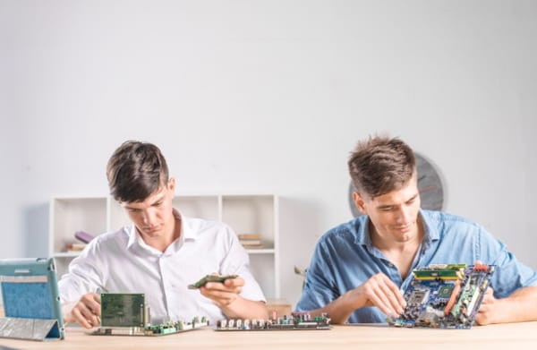 La elección entre software y hardware 